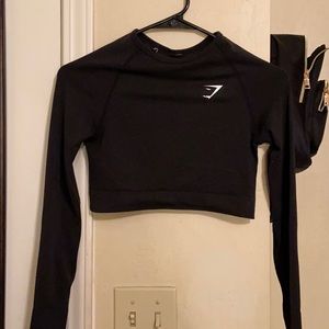 Black gymshark crop long sleeve